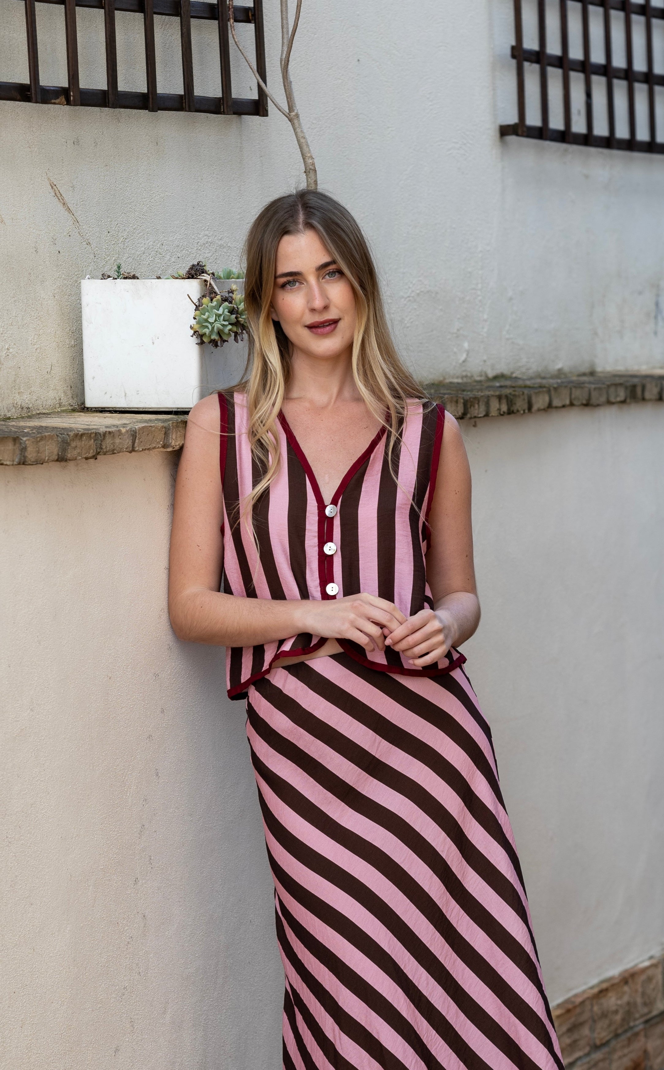 Falda Nara